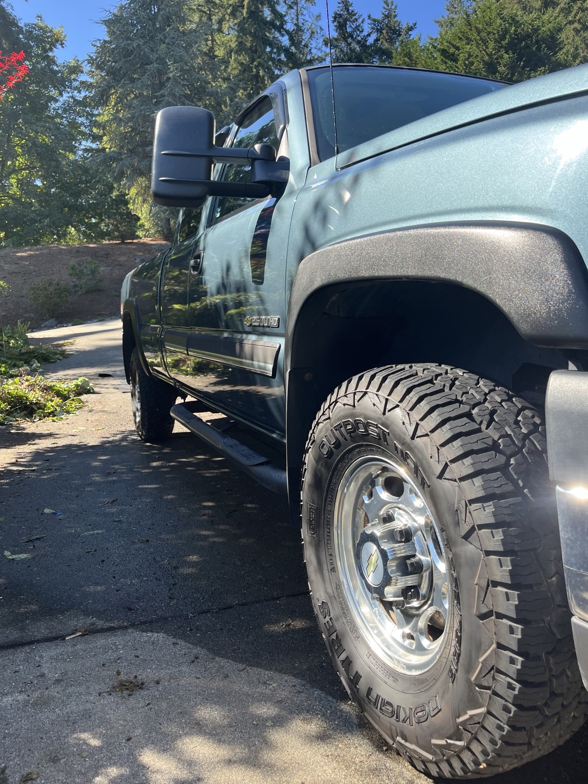 Detailed pickup truck and polished wheel